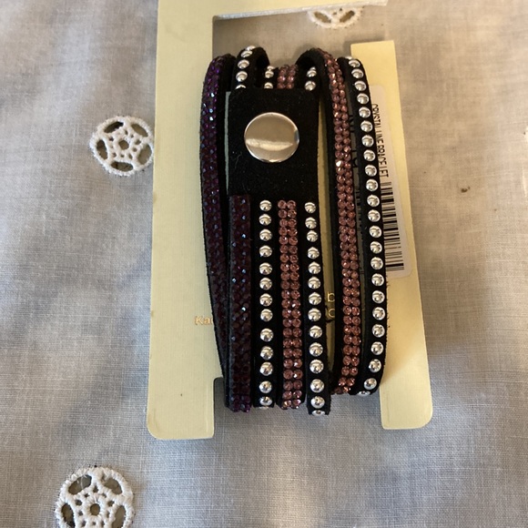 Wrap around bracelet NWT with studs. Black and purple - Picture 3 of 5